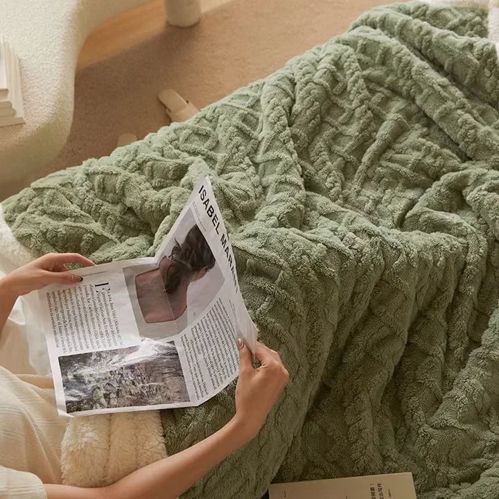 Winter Lambswool Blanket Ultimate Warmth and Comfort for Colder Days