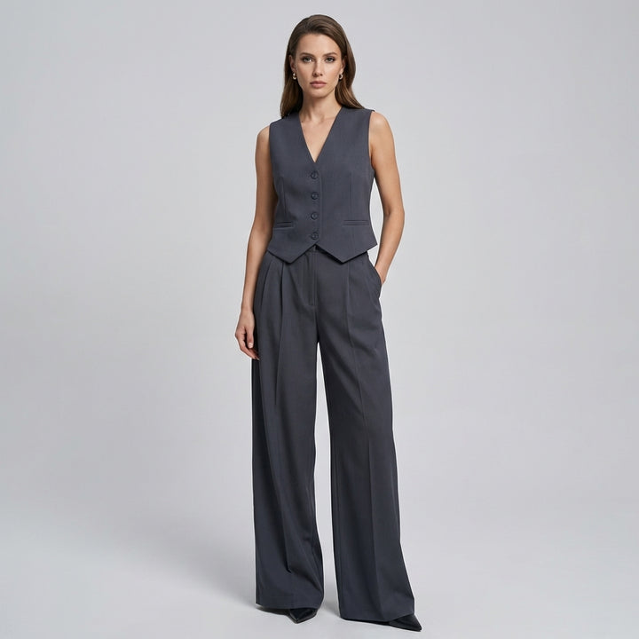 Elegant Sleeveless Blazer Set for Women