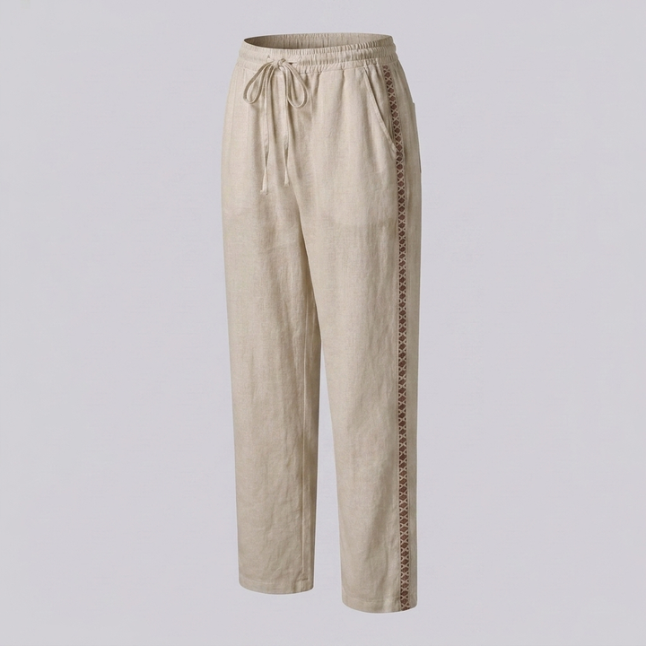 High-Rise Tapered Pants Bring Everyday Style to Casual Wardrobes