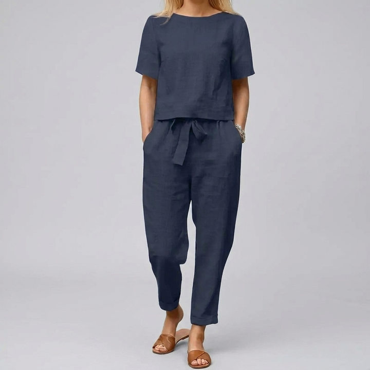 Airy Summer Set Brings Light, Effortless Style to Warm Days